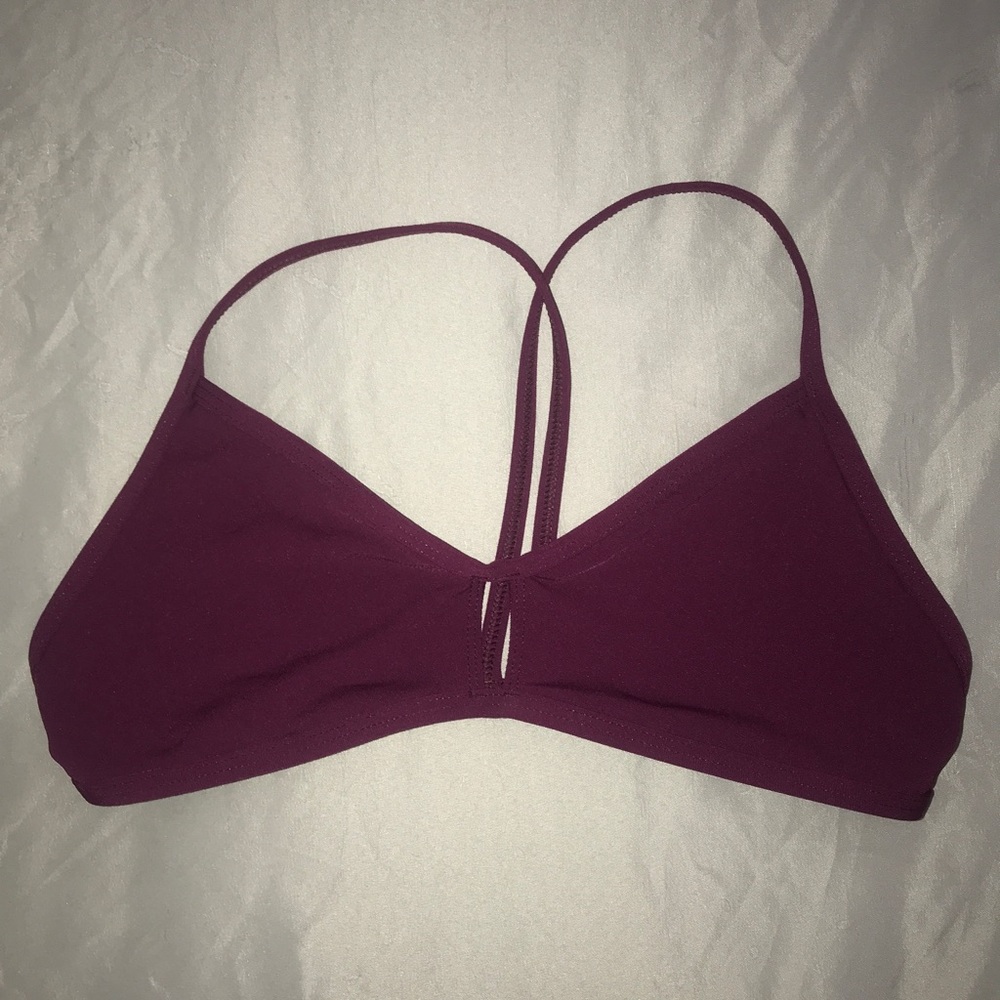 Jolyn Bennett top